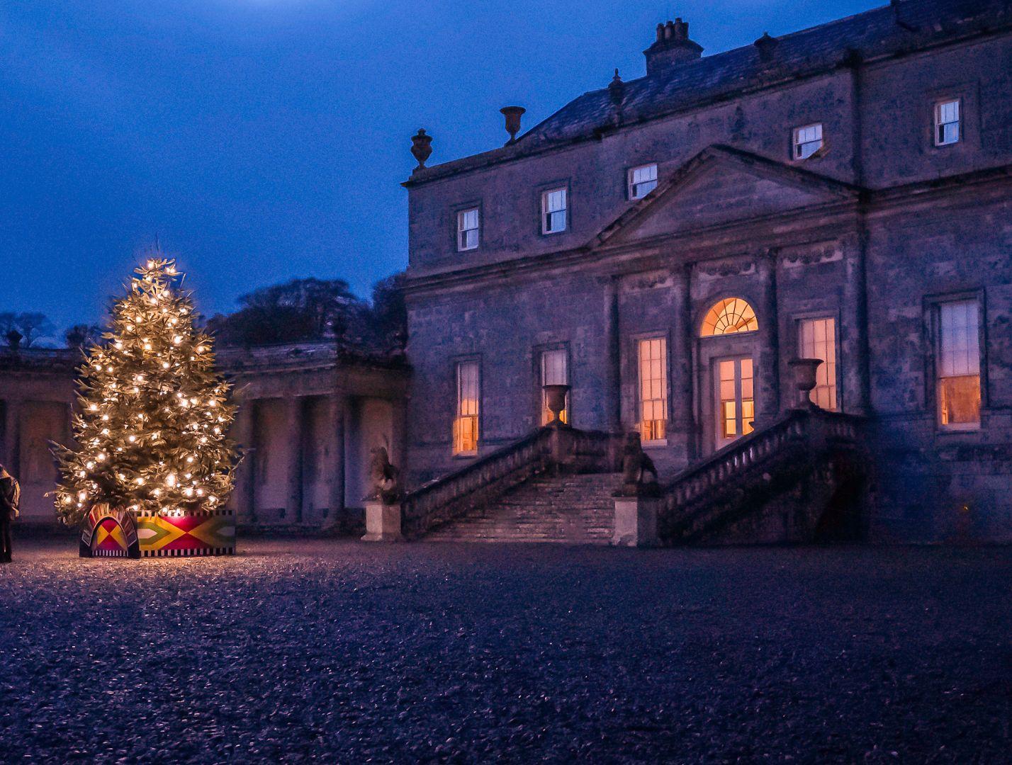 Christmas tree lighting